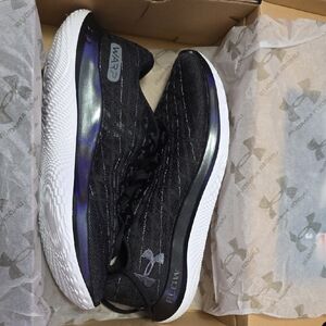 Under Armour Mens Flow Velociti Wind Running Shoes